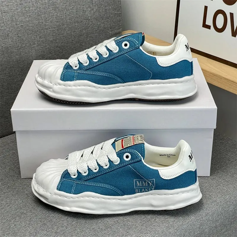 2026 New Men Women Skate Shoes Low Top Trendy Street Style Couple Sneakers Non-slip Wear Resistant Daily Footwear