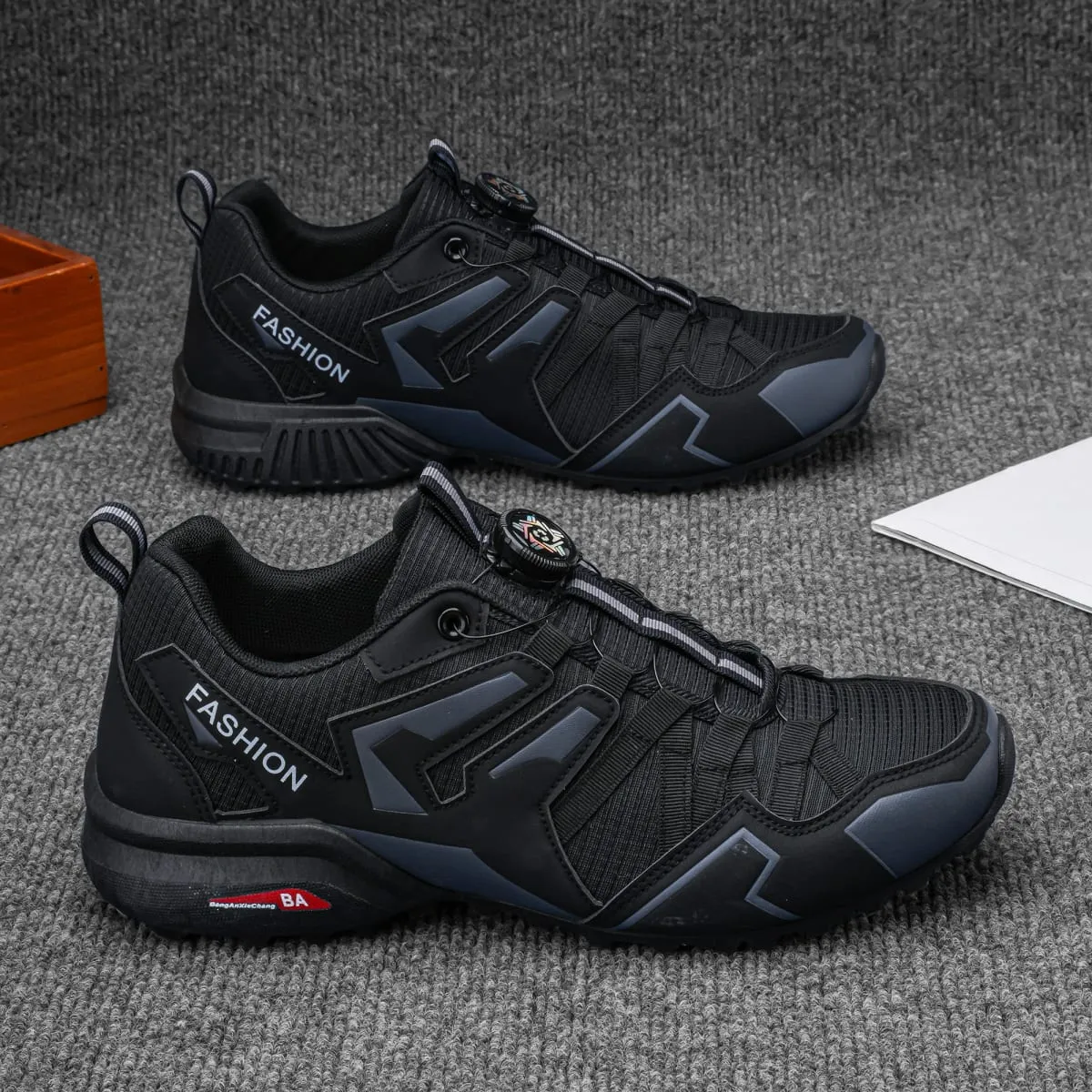 Men's Outdoor Casual Shoes Everyday Casual Running Shoes for Men Sizes 39 to 47