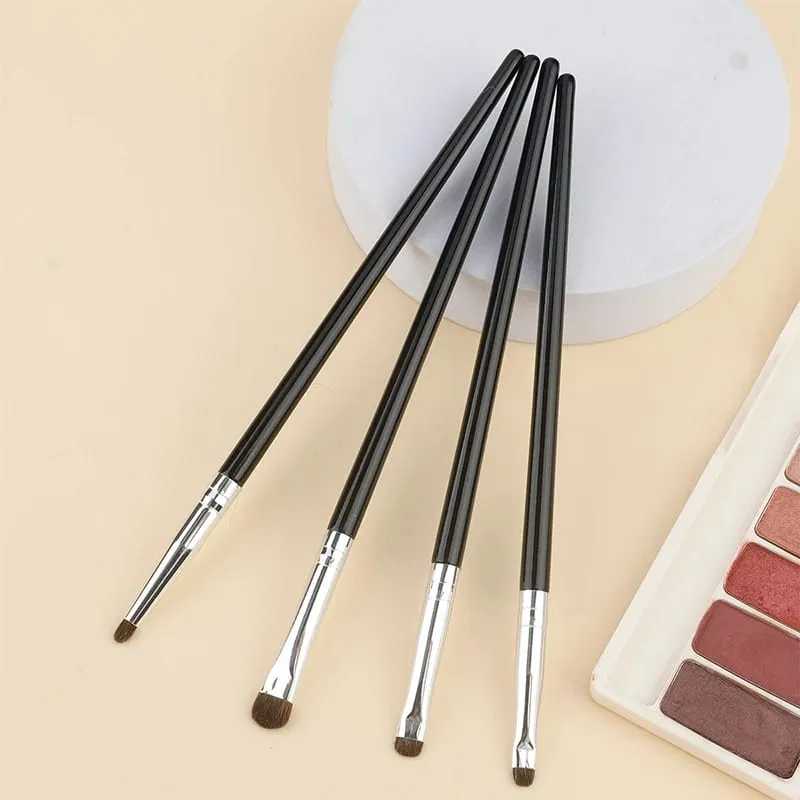 4 Buah Kuas Eyeshadow Kecil Kuas Rias Detail Kuas Eyeliner Rias Mata Rambut Kuda Set Portabel Concealer Noda Halus