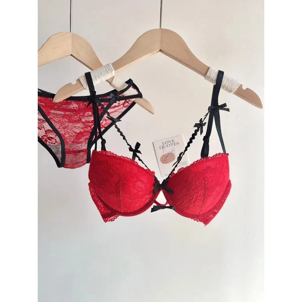 セクシーなWedding Bridal Red Lace Underwear Set Bowknot Push Up Bra For Small Bust Women Party Pure Look Intimate Lingerie