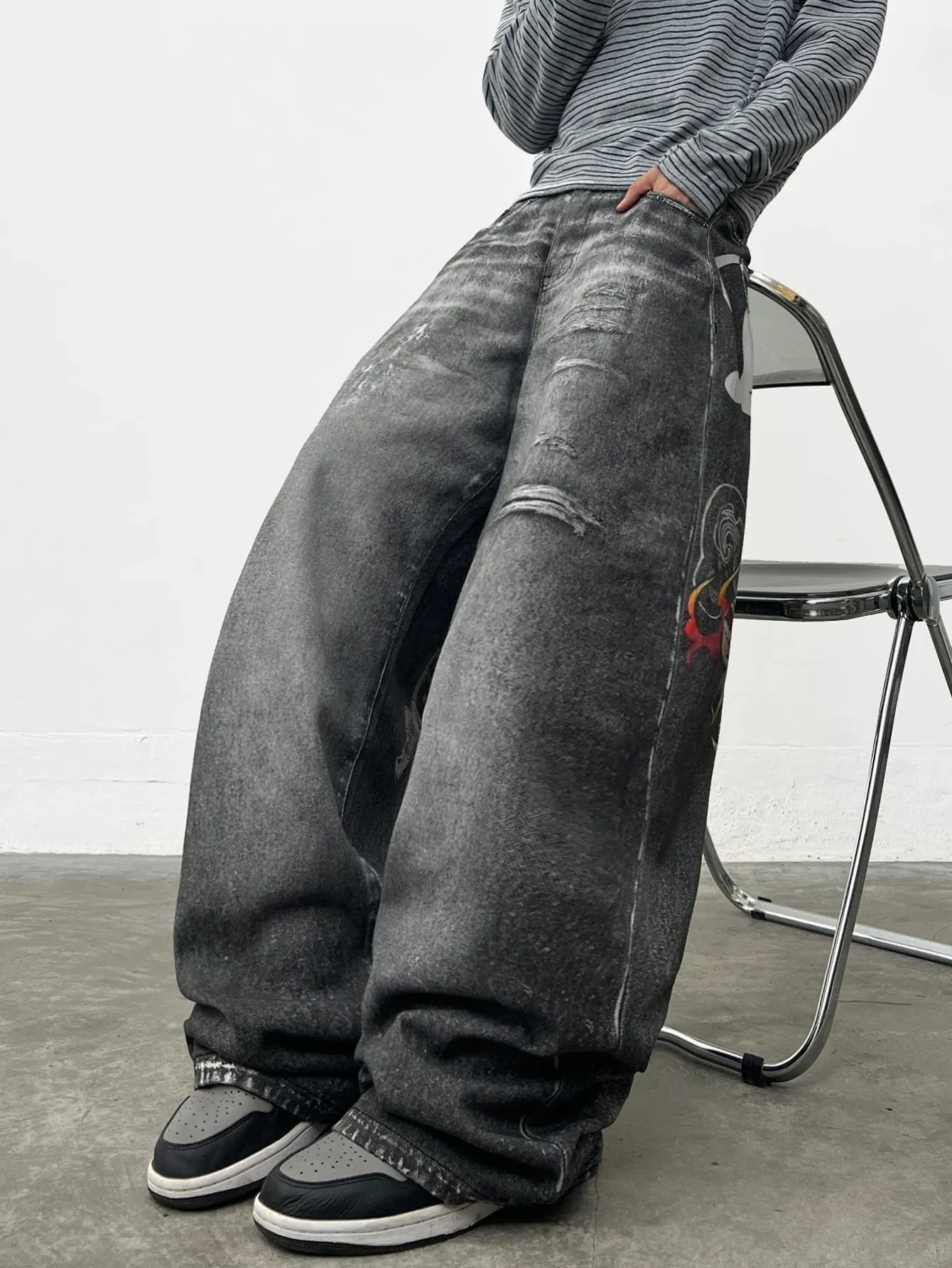 American Retro Skull Print Design Men's Loose Denim Jeans Y2K Street Hip-Hop Fashion Versatile Wide-Leg Pants Halloween Vibe