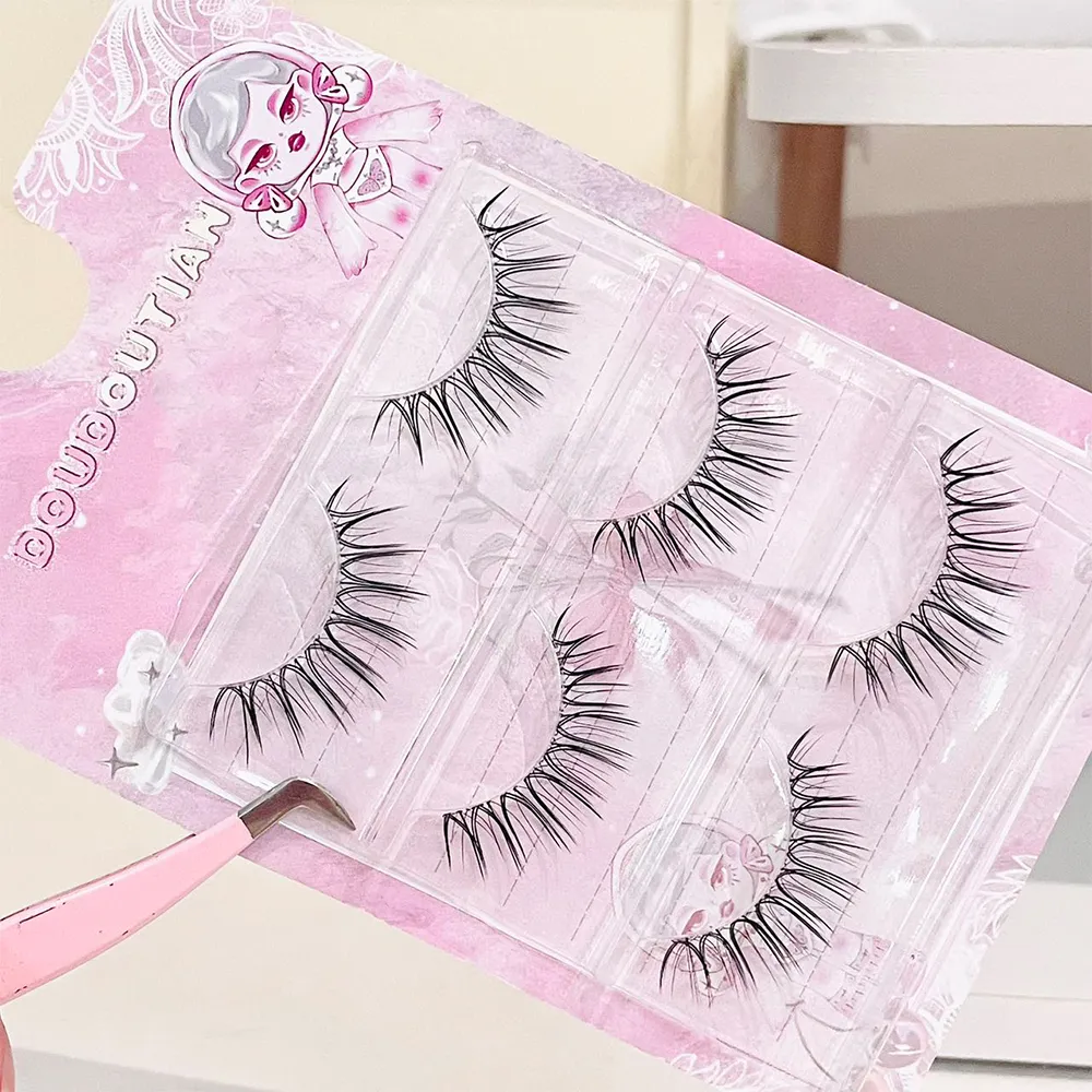 Doudoutian Korean Girl Group U Shape Individual Lashes Clear Band Natural Realistic Divine Beauty Eye Lashes