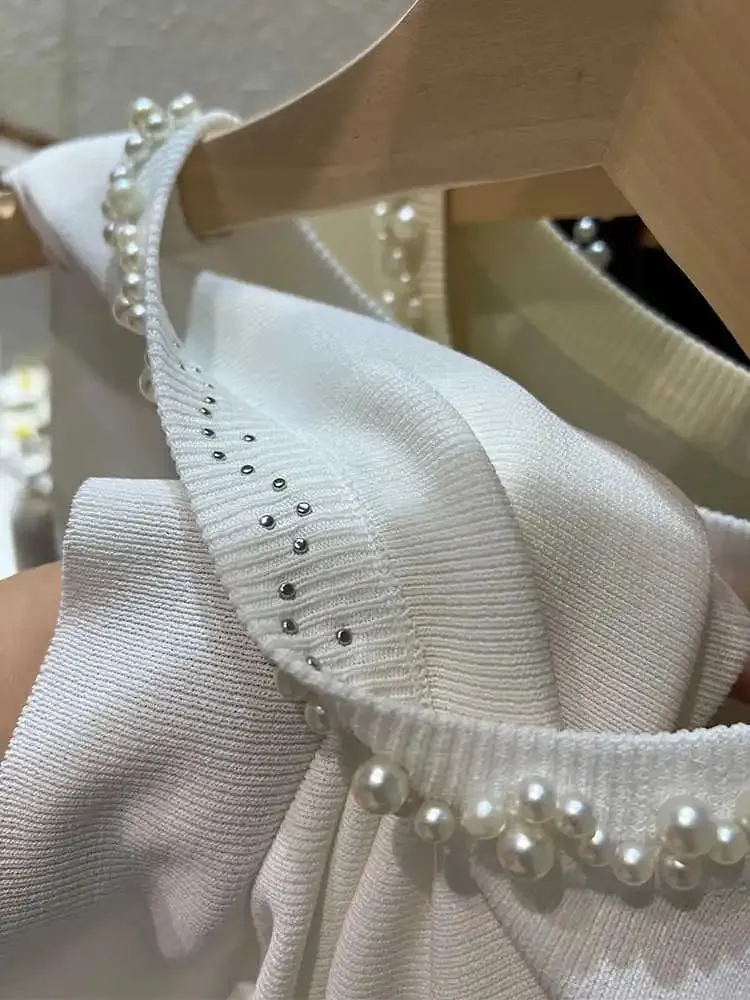 White Women Camisole 2026 New Summer Slim Thin Ice Silk Knit Vest Trendy Beaded Decor O-Neck Sleeveless Tank Top