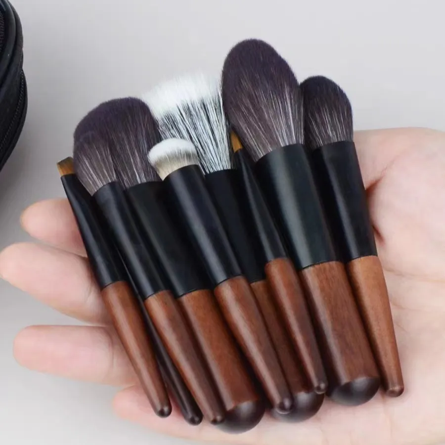 12Pcs Professional Makeup Brushes Set Portable Wooden Handle Soft Bristles with Case Foundation Powder Blush Eyeshadow Brush