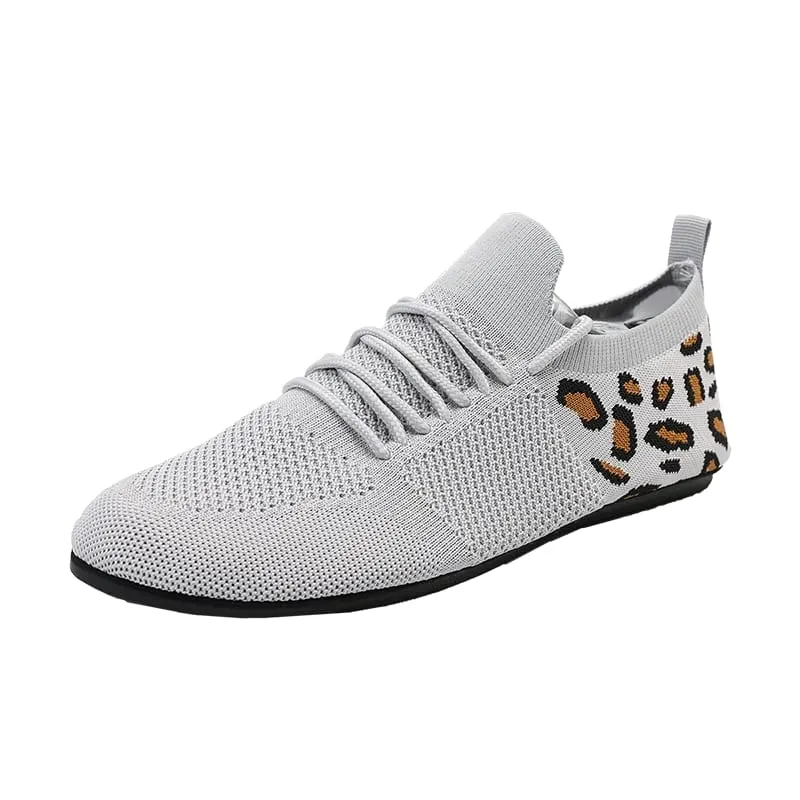 2024 Breathable Men Vulcanizedรองเท้าใหม่น้ำหนักเบาคู่รองเท้าตาข่ายนุ่มรองเท้าสบายๆรองเท้ากลางแจ้งรองเท้า 36-47