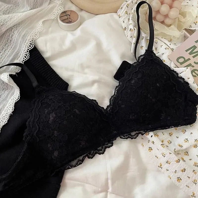 Sweet Floral Lace Lingerie for Women Wireless Push-Up Bra for Small Breasts Side Support & Anti-Sagging Triangle Cup B