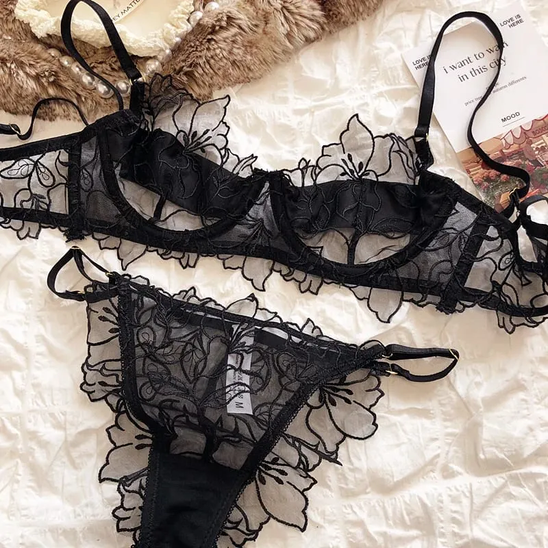 フランスの下着セットセクシーなレースの花の刺繍ブラセット女性下着夏超薄型通気性 Bralette ランジェリーパンティー