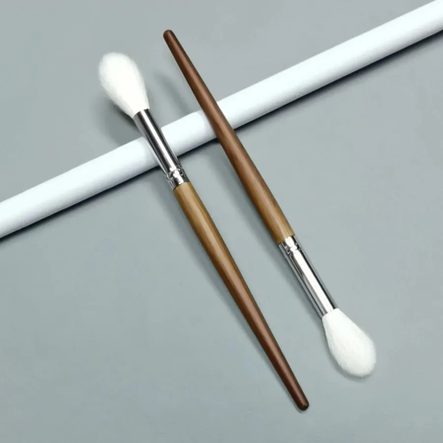 Tapered Highlighter Brush High Quality Natural Hair Face Setting Powder Blending Blusher Makeup Brushes