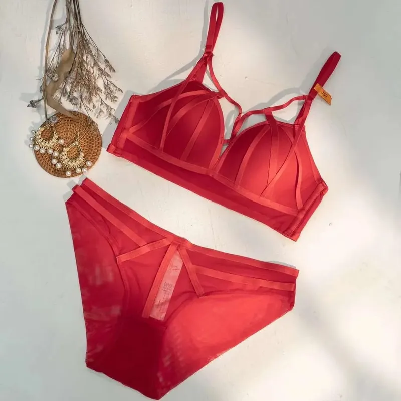 high quality sexy women bras and brief two piece set push up B C D cup striped wire summer lingerie underwear black white red