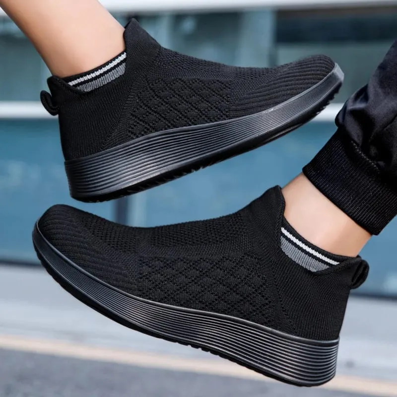 Men Running Walking Sock Shoes Fashion Casual Sneakers Breathable Thick Sole Sport shoes Lightweight Men Sneakers Casual Shoes