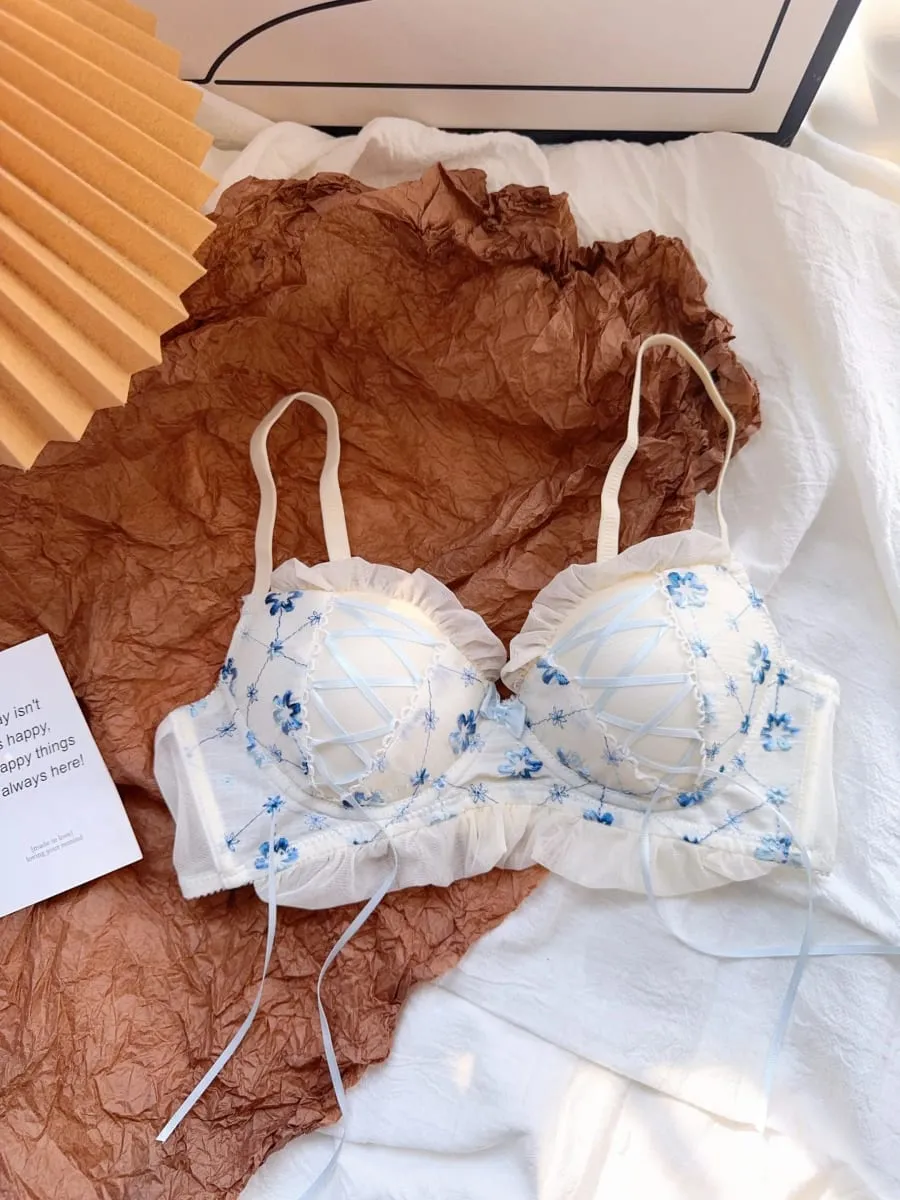 Strapless Lace Lingerie Set for Small Breasts Sweet & Sexy Bralette and Panty Set