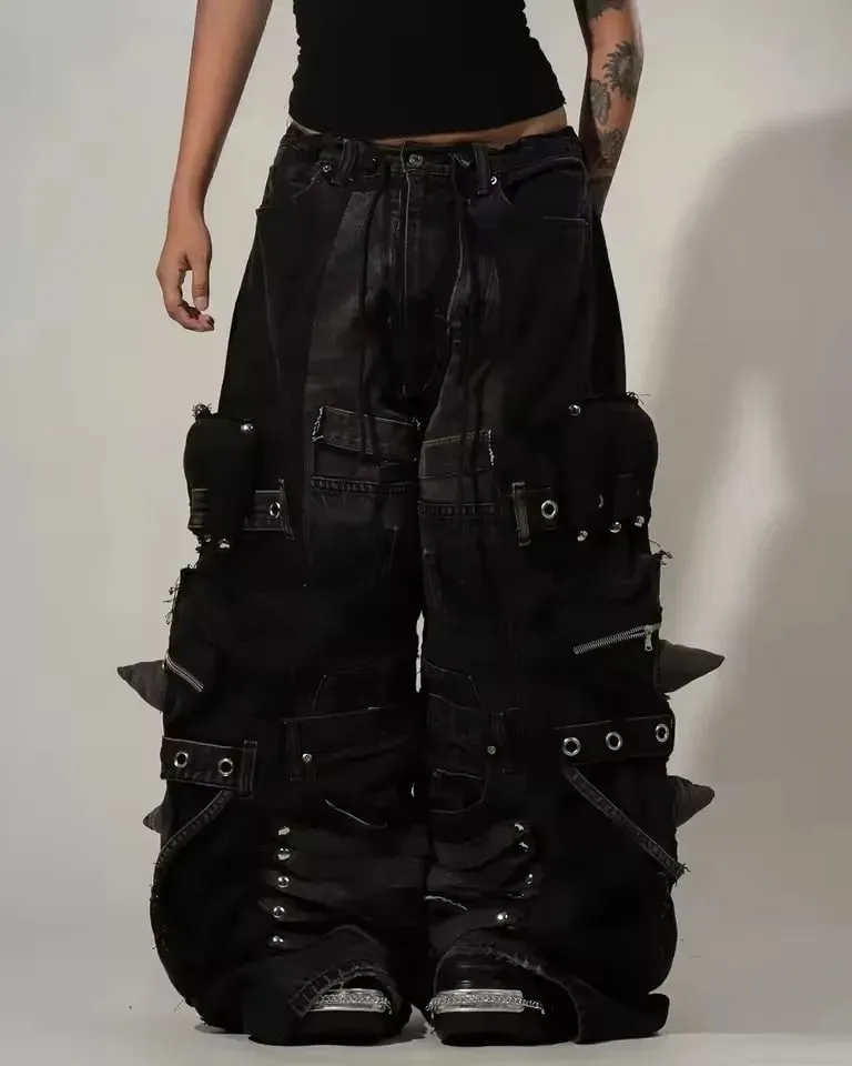 Czarne, luźne dżinsy Cargo mężczyźni kobiety ciężki, z wieloma kieszeniami na zamek błyskawiczny detale Streetwear modne spodnie na co dzień szerokie nogawki luźny krój miękkie Y2K