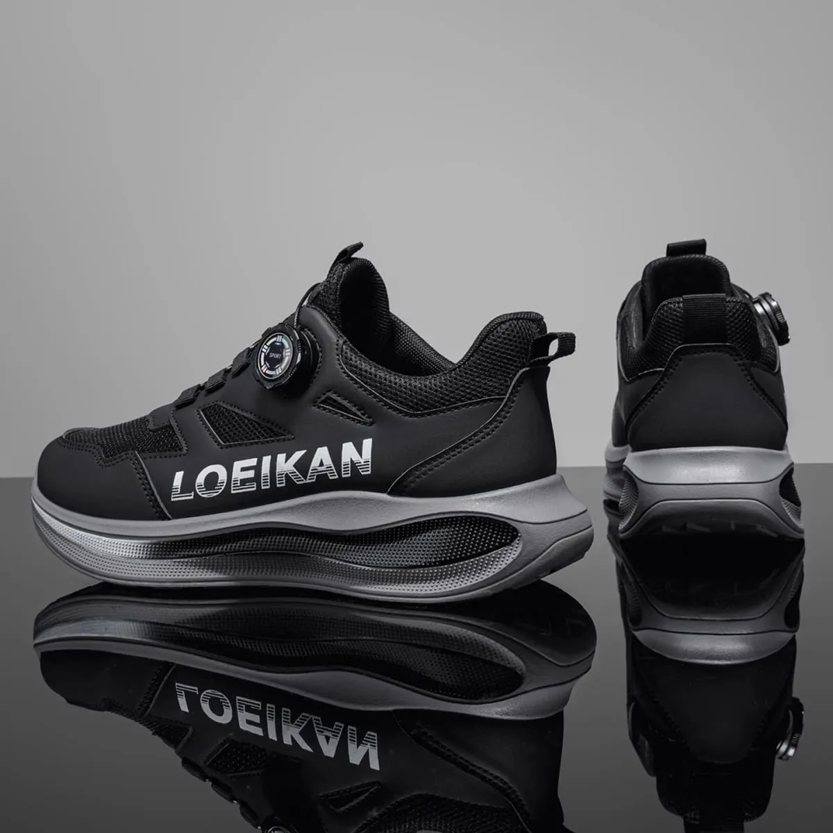 Men's All-Season Outdoor Casual Hiking Shoes Comfortable and Breathable Featuring a Twist Buckle Design.