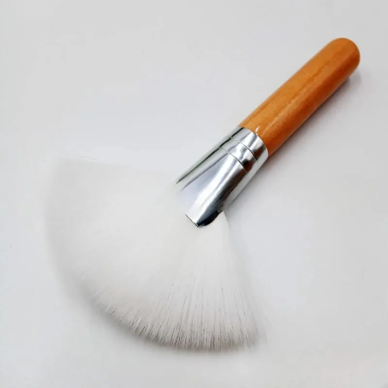 Mini-Make-up-Pinsel, sanfte Kosmetikerin, Reinigung, Kosmetik, klein, weiß, kurzer Holzgriff, Kunstfaser-Fächerpinsel für die Gesichtsbehandlung