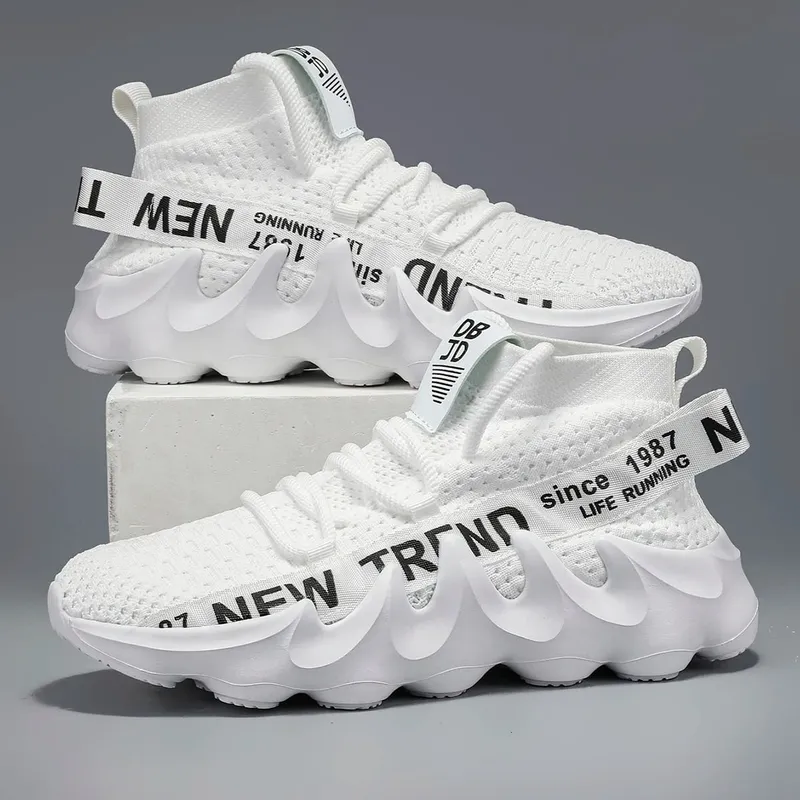 Men's Large Size Outdoor Hiking And Running Shoes Comfortable Casual Versatile Fashionable Sports Shoes for Couples Training