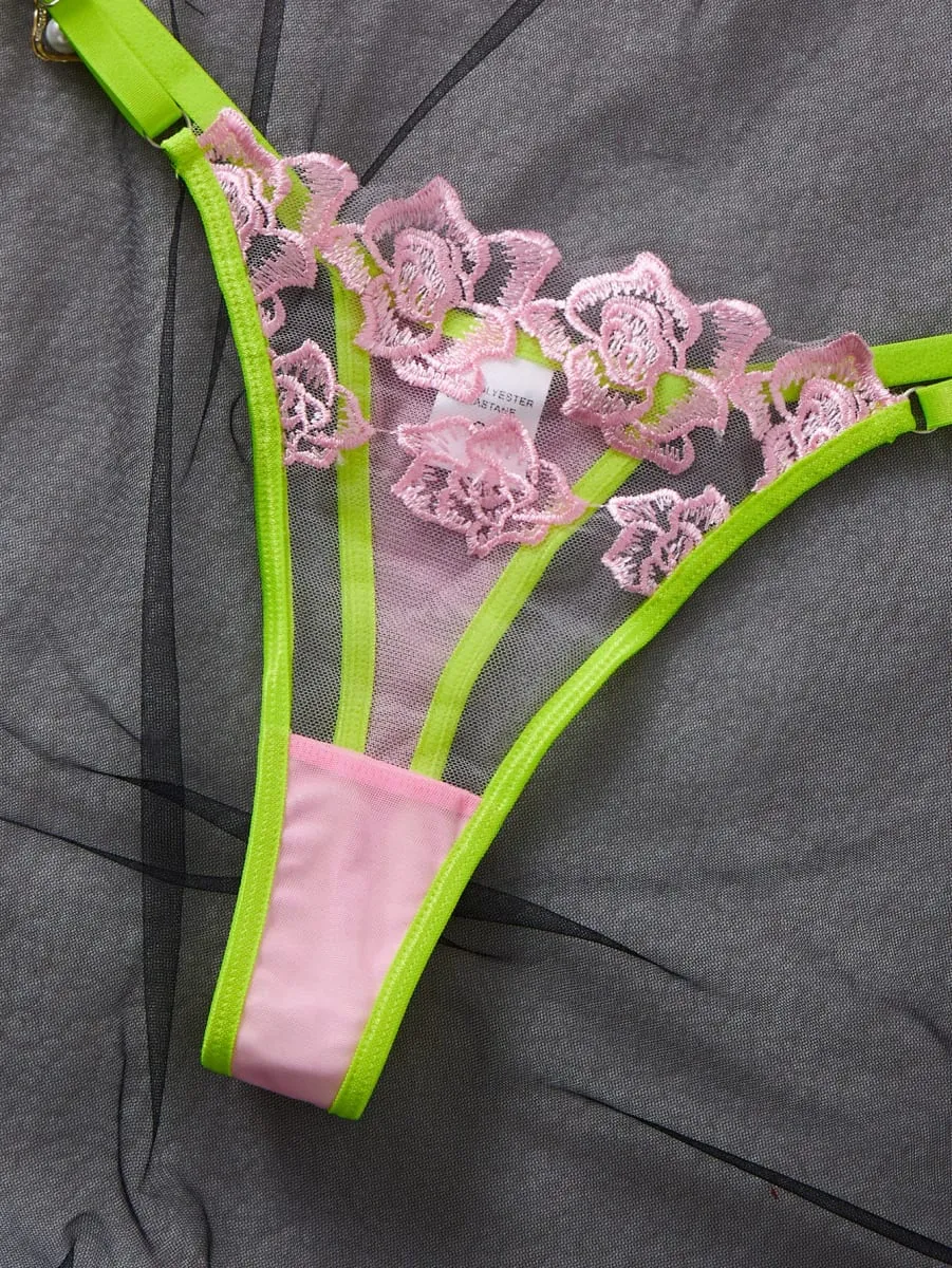 Women Contrast Color Floral Lace Lingerie Set Sheer Mesh Underwire Bra Adjustable Thong Romantic Rose Embroidery ZA826311