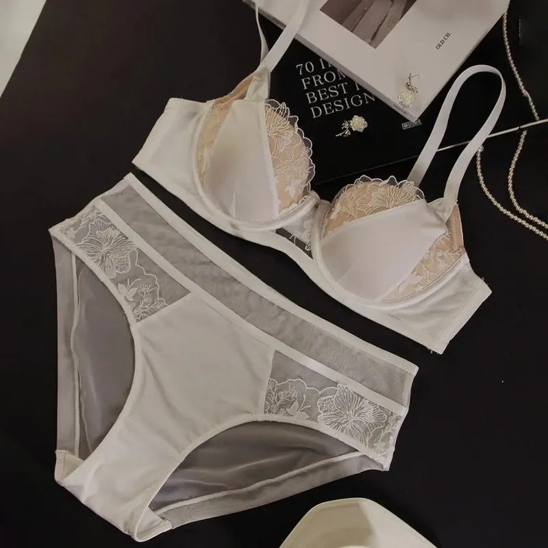 Women Plus Size Lace Bra Set Color Block Thin Cup Big Bust D Cup Full Coverage Brassiere Lingerie Curvy Female Everyday Outfit（