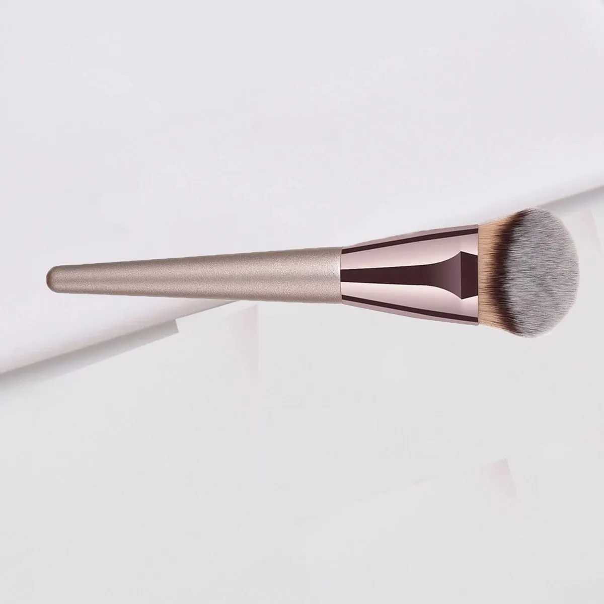 1pcs Professional Foundation Brush for Women Cosmetic Foundation Powder Blush Kabuki Blending Make Up Brush Beauty Tools
