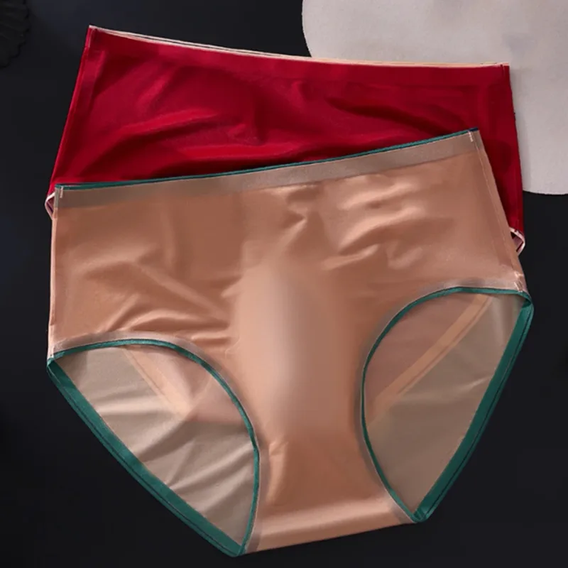 White Men Briefs Stylish Low Waist Panties Briefs 50 Polyamide 50 Spandex Solid Pattern Design Breathable Fabric