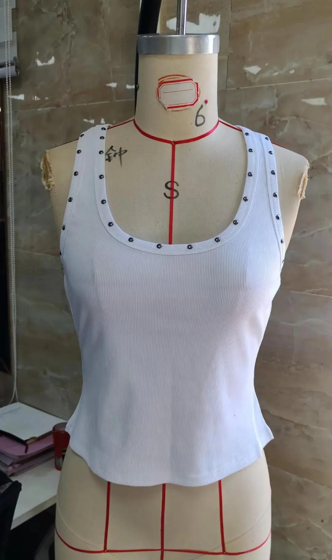 Combhasaki Women Studded Ribbed Knit Tank Top Rivets Trim Sleeveless Fit Crop Tops Low Scoop Neck Punk Going Out Vest Streetwear