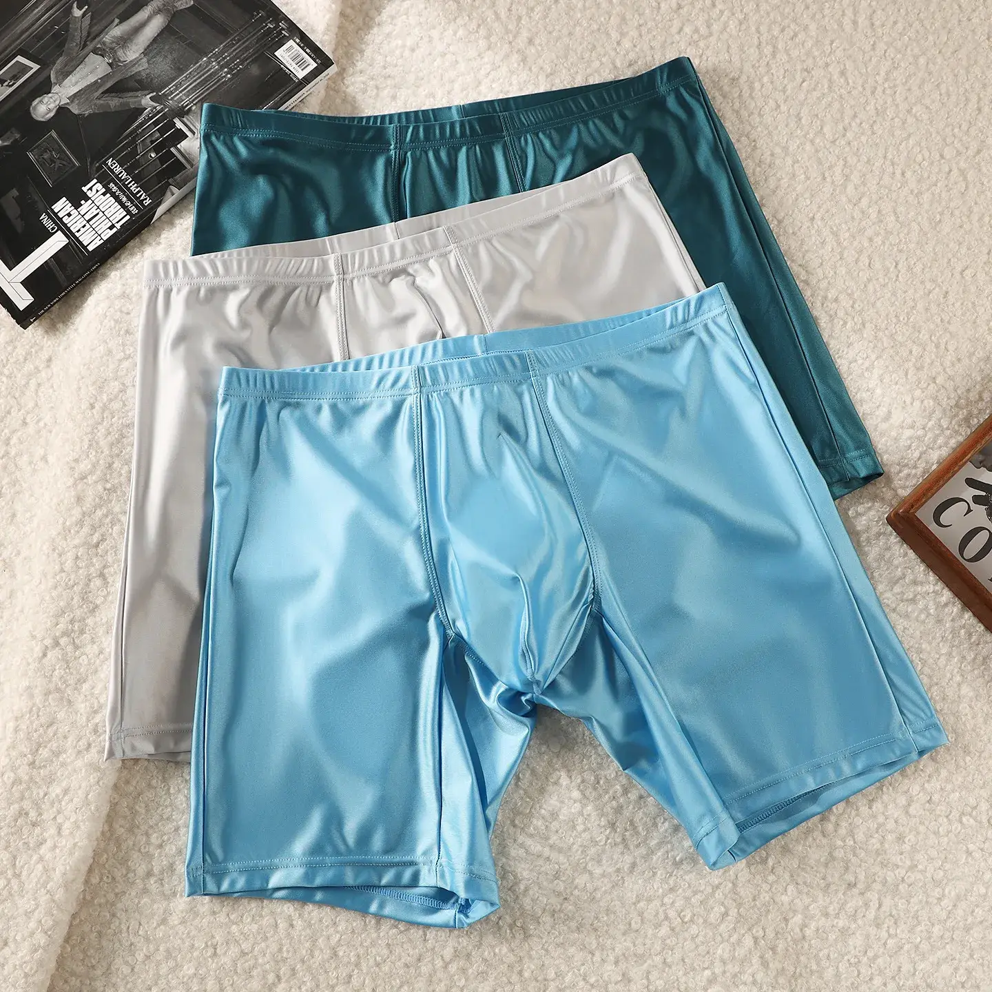 Sous-vêtements pour hommes Boxers homme solide mince glace soie jambe étendue Boxer Shorts Ropa taille moyenne culotte de sport hommes caleçons M-XXL