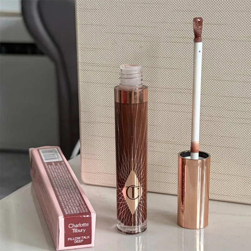 Charlotte Tilbury CT Makeup Set Water Light Collagen Lip Moisturizer Pressed Powder für makelloses Finish Vierfarbiger Lidschatten