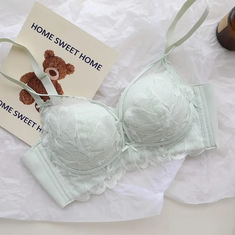 Ladies French Garden Lace Bra Set MOYISU 32-38 AB Wireless Thin Cup Push Up Lift Anti Sag Seksi جنسي Daily Small Bust Lingerie