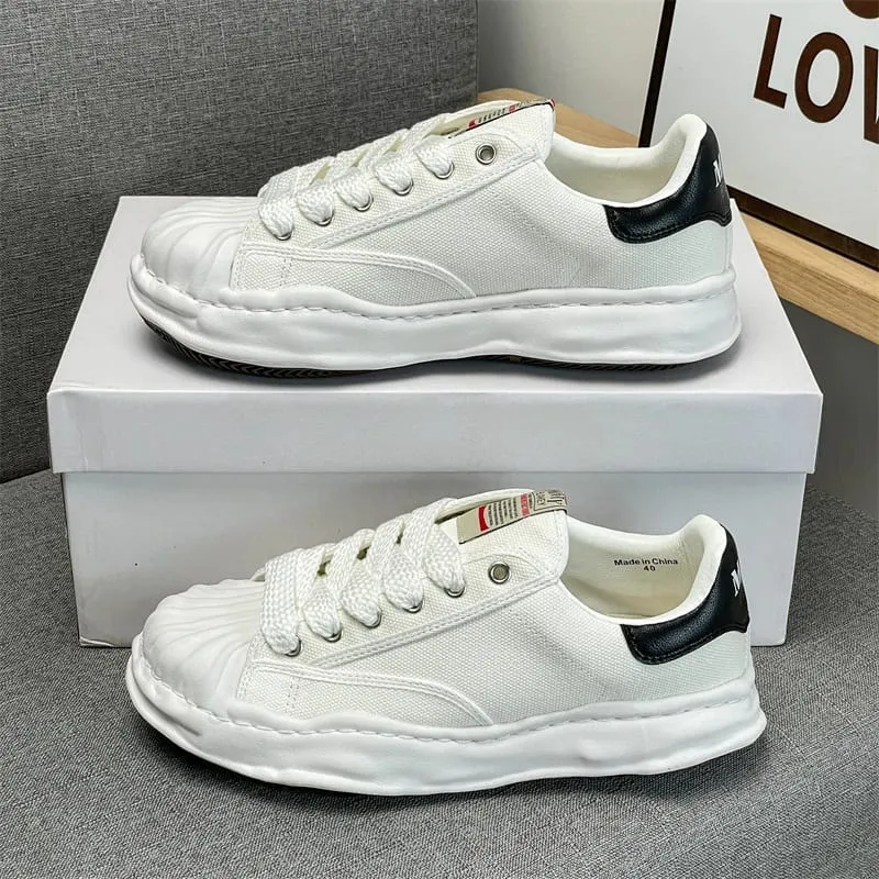 2026 New Men Women Skate Shoes Low Top Trendy Street Style Couple Sneakers Non-slip Wear Resistant Daily Footwear