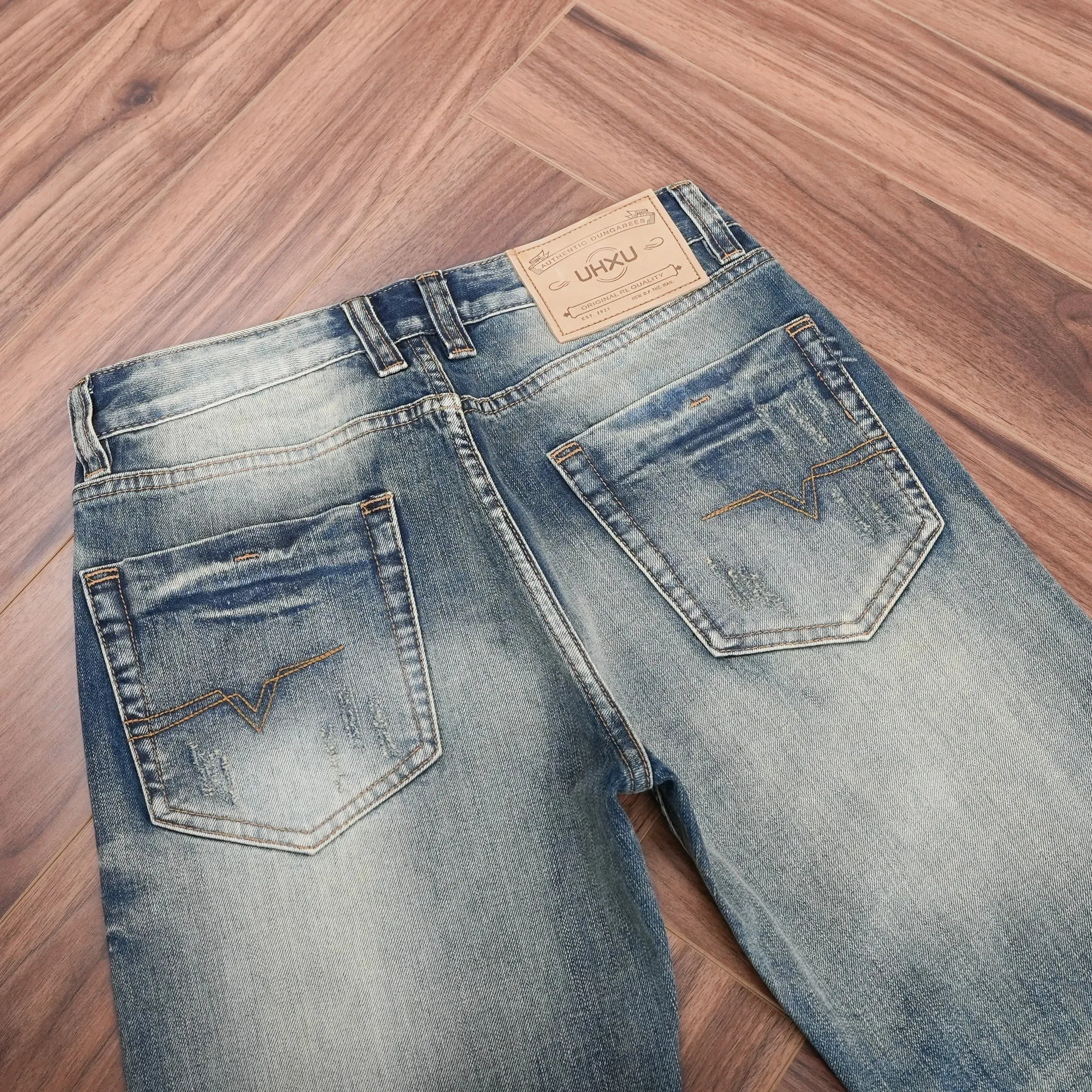 2026 Spring Autumn Men's Distressed Washed Vintage Regular Straight Denim Jeans American Retro Worn-In Look Trendy Style Pants