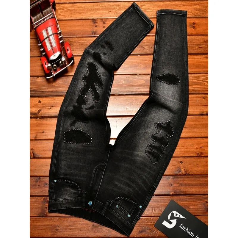 Jeans noirs pour hommes, Design de décoration en métal, tendance, déchiré, mode rétro nostalgique, pantalon Slim Fit
