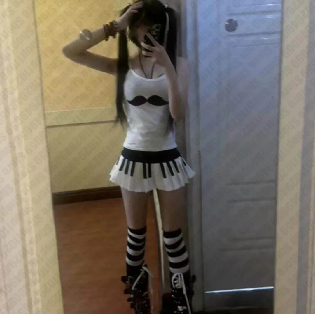 Woman Clothing Women Tops Sexys Gothic Clothes Women Crop Top Woman Y2k Tops With Suspenders 90s Vintage Clothes Summer Harajuku