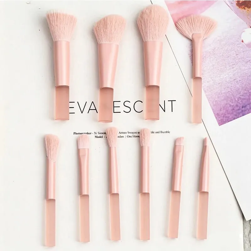 Set di pennelli per trucco da viaggio da 10 pezzi Mini pennelli per trucco da viaggio Ombretto piccolo Pennello per fondotinta Rossetto per ombretti Contorno Blush