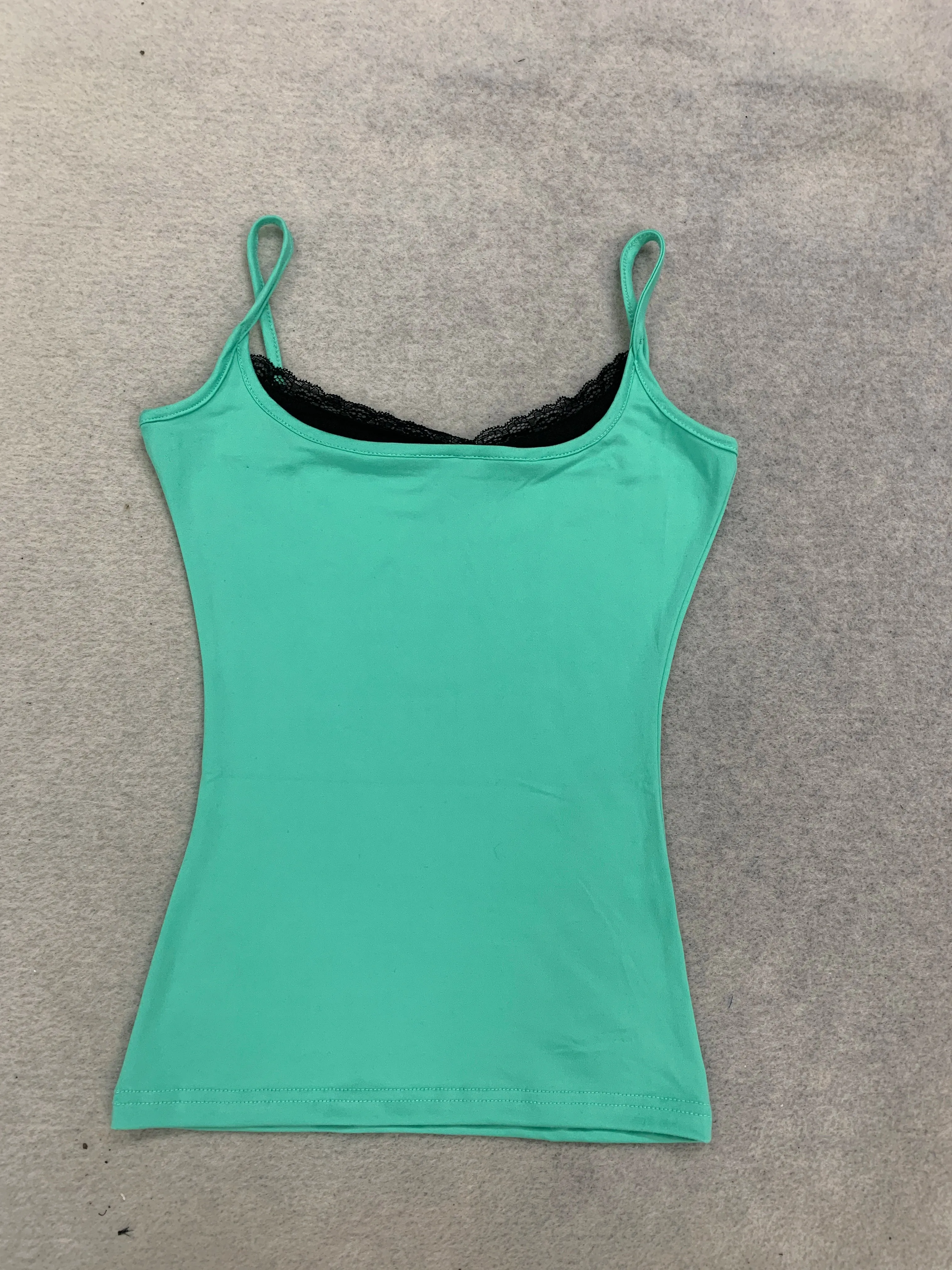Y2K Hot Girl Solid Color Tank Top with Thin Shoulder Straps Side Lace Splicing Slim Fit Sleeveless Casual Street Strap Top