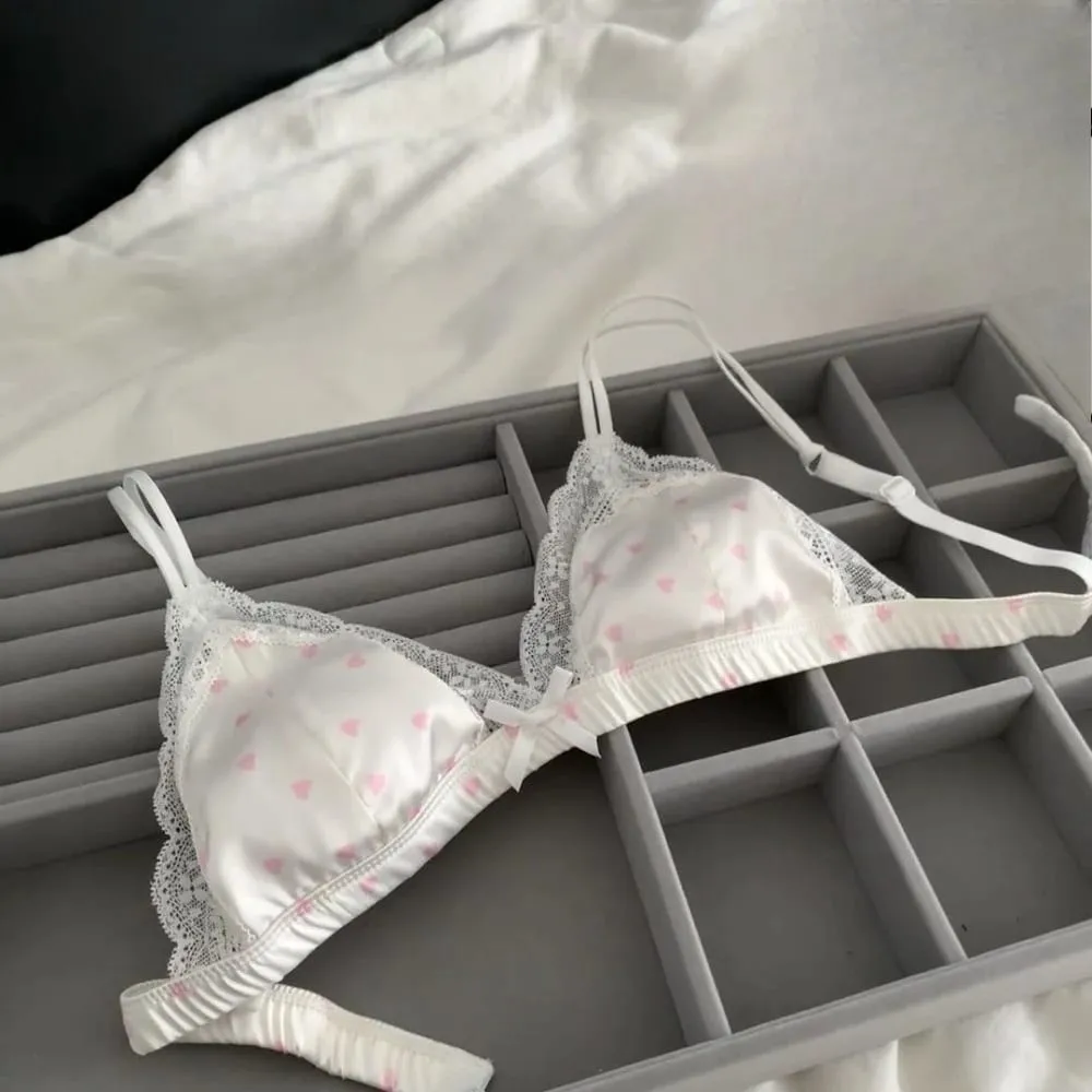 セクシーな Conjunto de bragas y sujetador de encaje satinado de estilo francés, lencería dulce sin aros con copa triangular fina para mujeres jóvenes de busto pequeño, talla 32-38