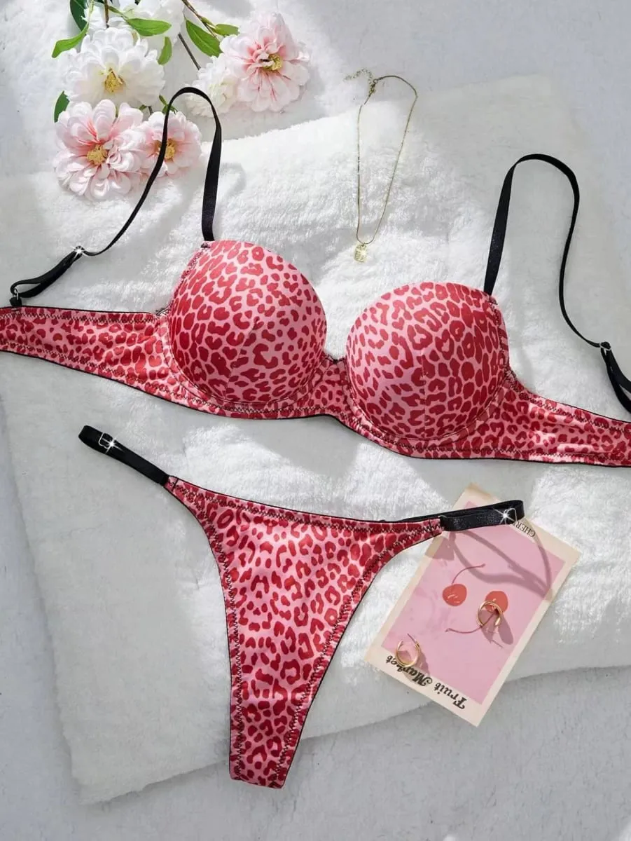 Women's Sexy Leopard Print Lingerie Set Comfortable Close-Fitting Push-Up Bra with Steel Ring Gathering