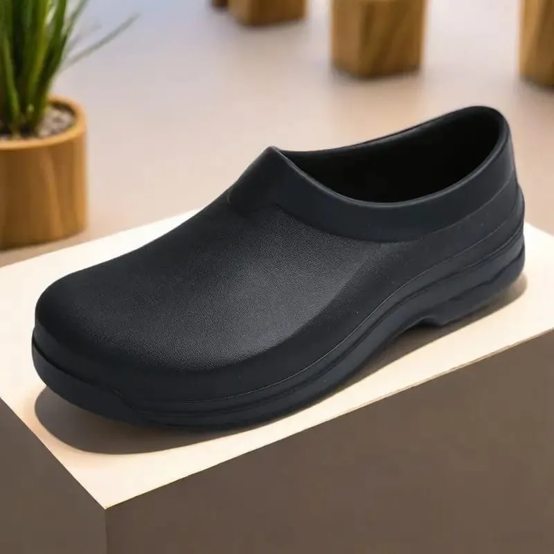 Surgical Shoes Non-Slip Clogs Operating Room Slippers Perforated Shoes Unisex Laboratory Protective Non-Slip Slippers Nurse Shoes