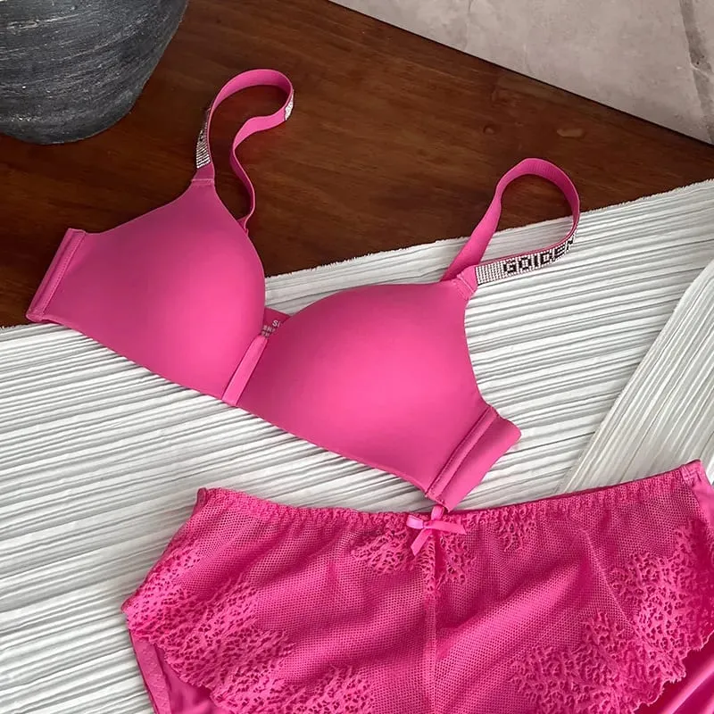 セクシーな Fashion Women Triangle Cup Bralette 32‑38 Thin Seamless Push Up Anti Sag Rhinestone Letter Strap Beautiful Back Lingerie