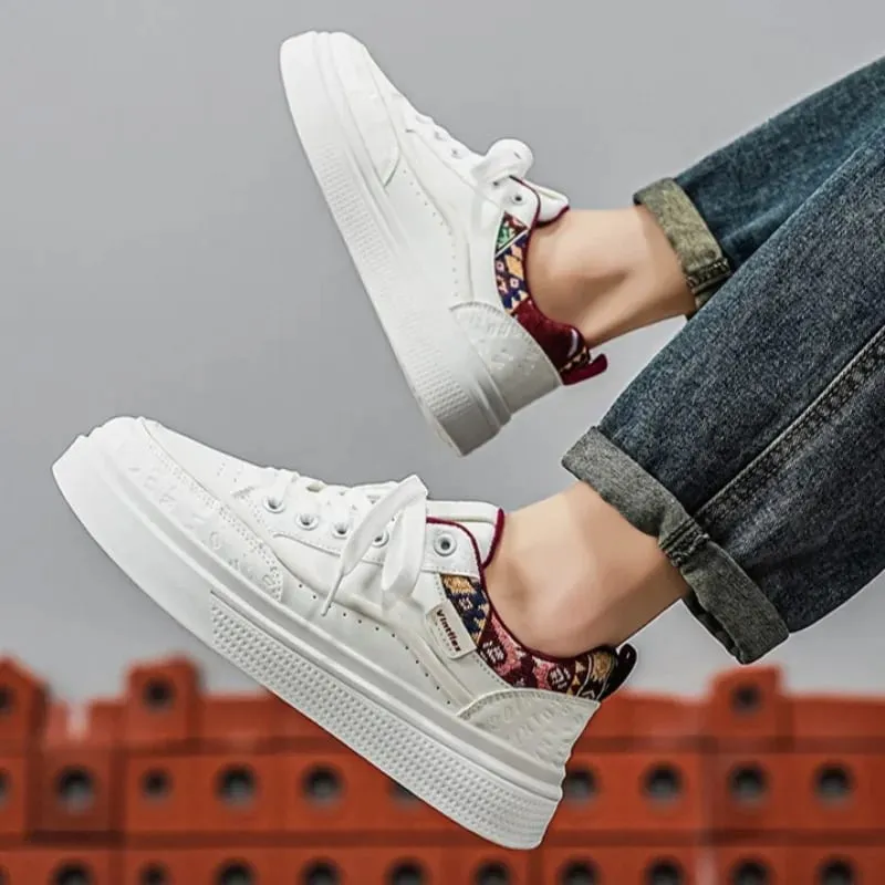 2026 Versatile Sports Leisure Board Shoes Fashion Comfortable Man Shoes Outdoor White Shoes for Man Breathable Men's Sneakers