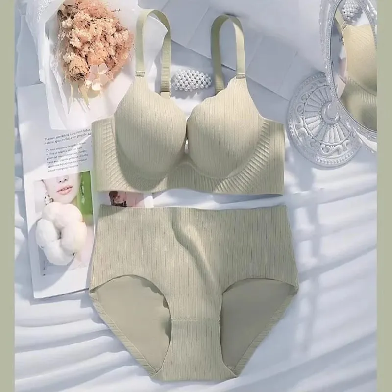 Luxury Thick Padded Wirefree Bra Set Women Seamless Solid Gathering Lingerie Comfort Push Up Support Designed for Smaller Bust