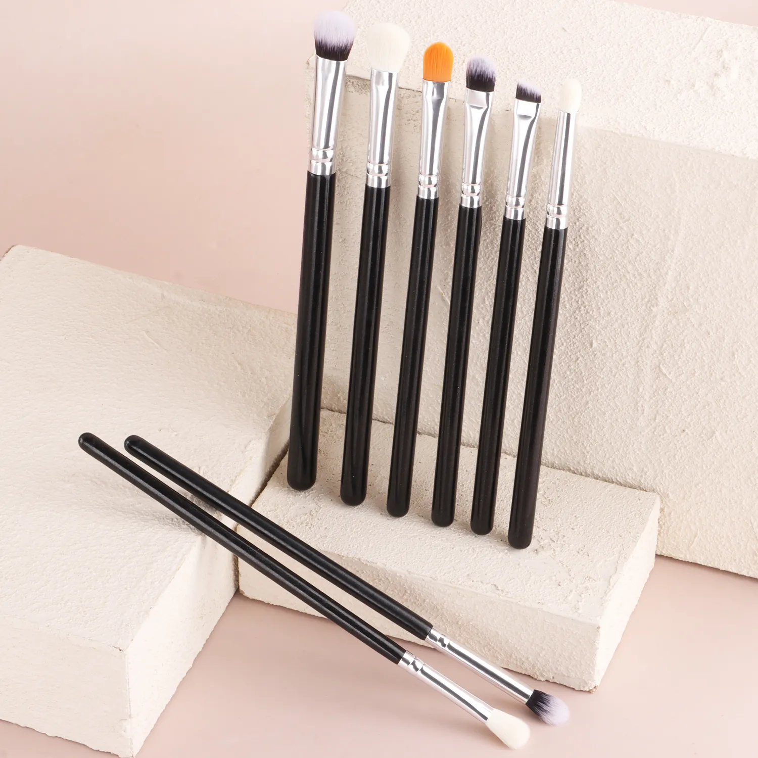 8Pcs Eyeshadow Makeup Brush Set Blending Concealer Detail Brushes for Daily Eye Makeup for Beginners — image 3