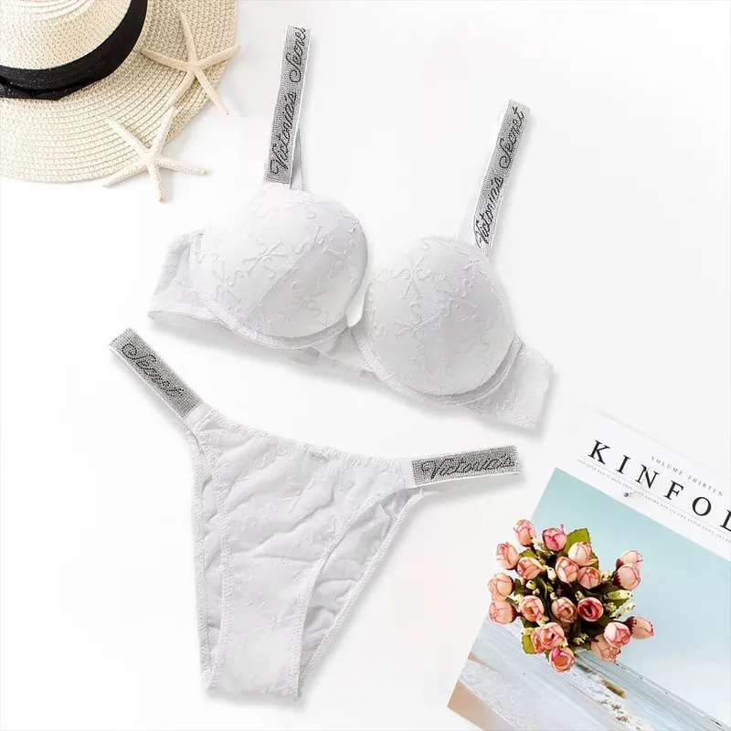 Victoria's Secret Lingerie Set Heart Pattern Trim Stretchy Breathable underwear Set Women's Sexy Lace Bralette Bra and Panty Set
