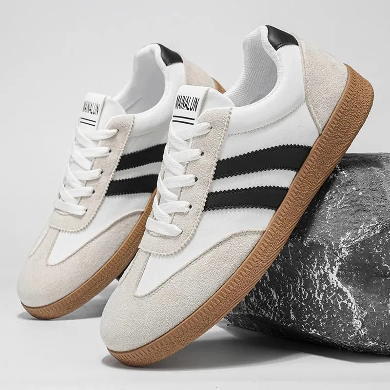 A Pair of Skateboard Shoes Shoes for men German Training Shoes Men's tennis shoes Men'S Fashionable Sports And Leisure Shoes