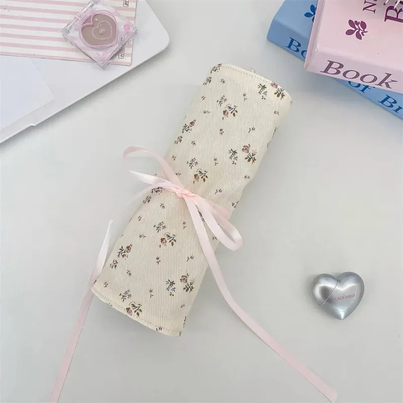 Fabric Floral Makeup Brush Storage Bag Large Portable Cosmetic Pouch for Eyeshadow Brushes & Eyebrow Pencils Desktop Organizer