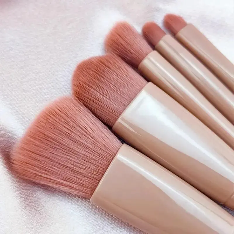 5Pcs Travel Makeup Brush Set Built-in Mirror Soft Fiber Portable Brushes Face Eye Lip Blending Daily Makeup Tools