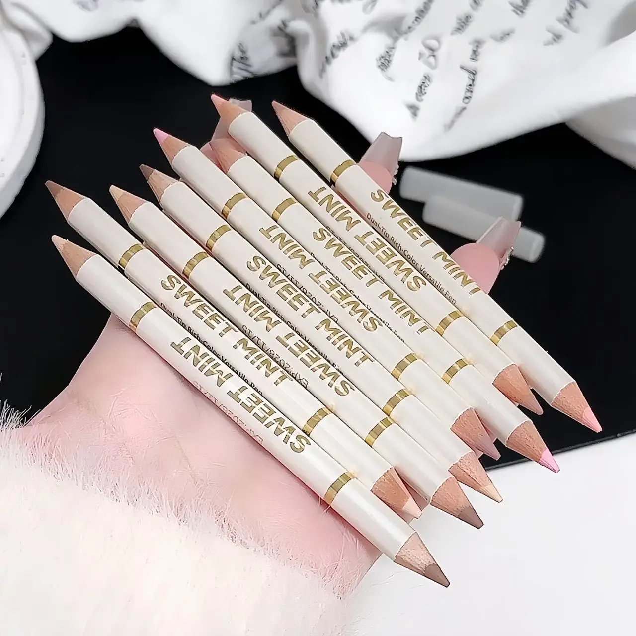 Double-Ended Lying Silkworm Pen Under Eye Liner Brighten Shadow Makeup Pencil Nude Pink Beige Lower Eyelid Highlighter Contour