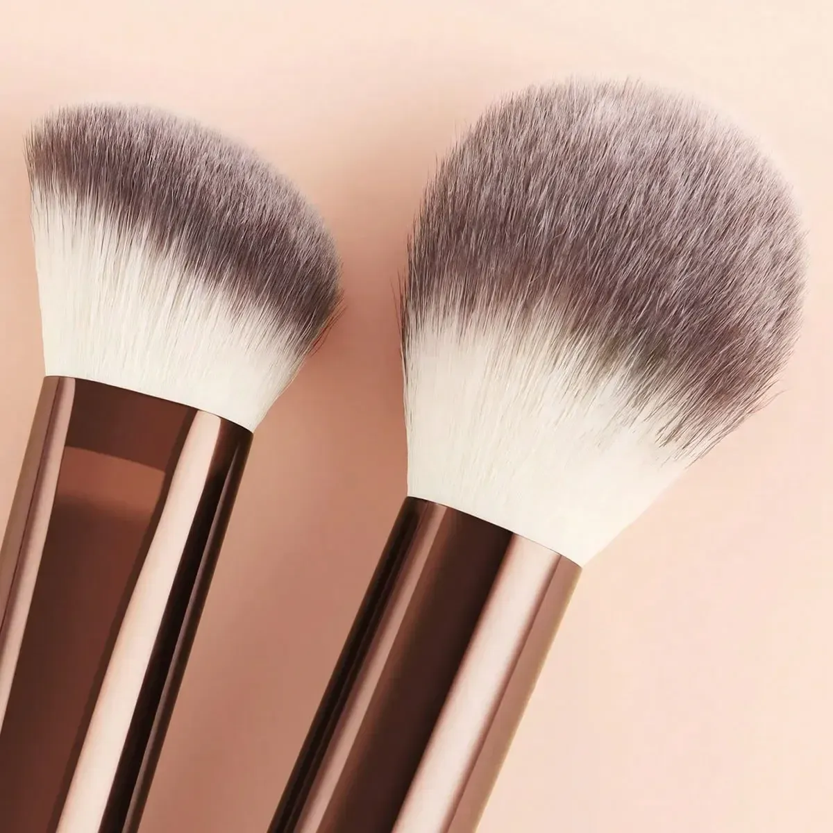 8 Buah Set Kuas Rias Multifungsi Gagang Panjang Rambut Sintetis untuk Alat Rias Kosmetik Wajah Kontur Alas Bedak Perona Pipi