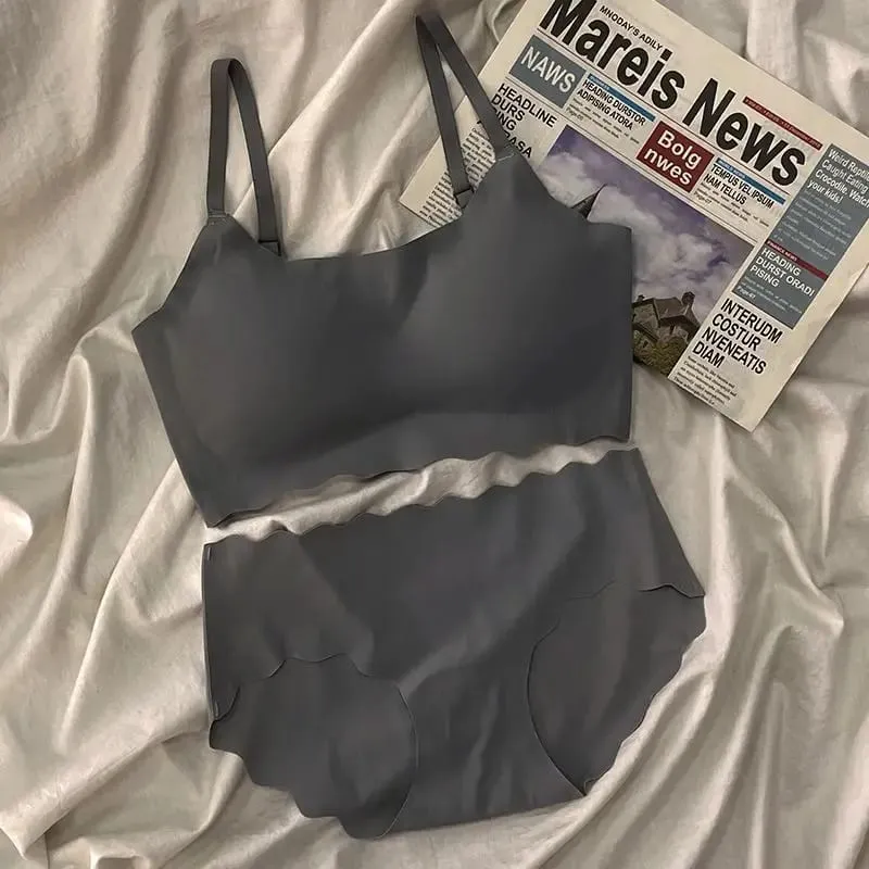 Seamless Scalloped Edge Bra and Panty Set for Women Gray Black White Skin-Friendly Wireless Comfortable Lingerie Set