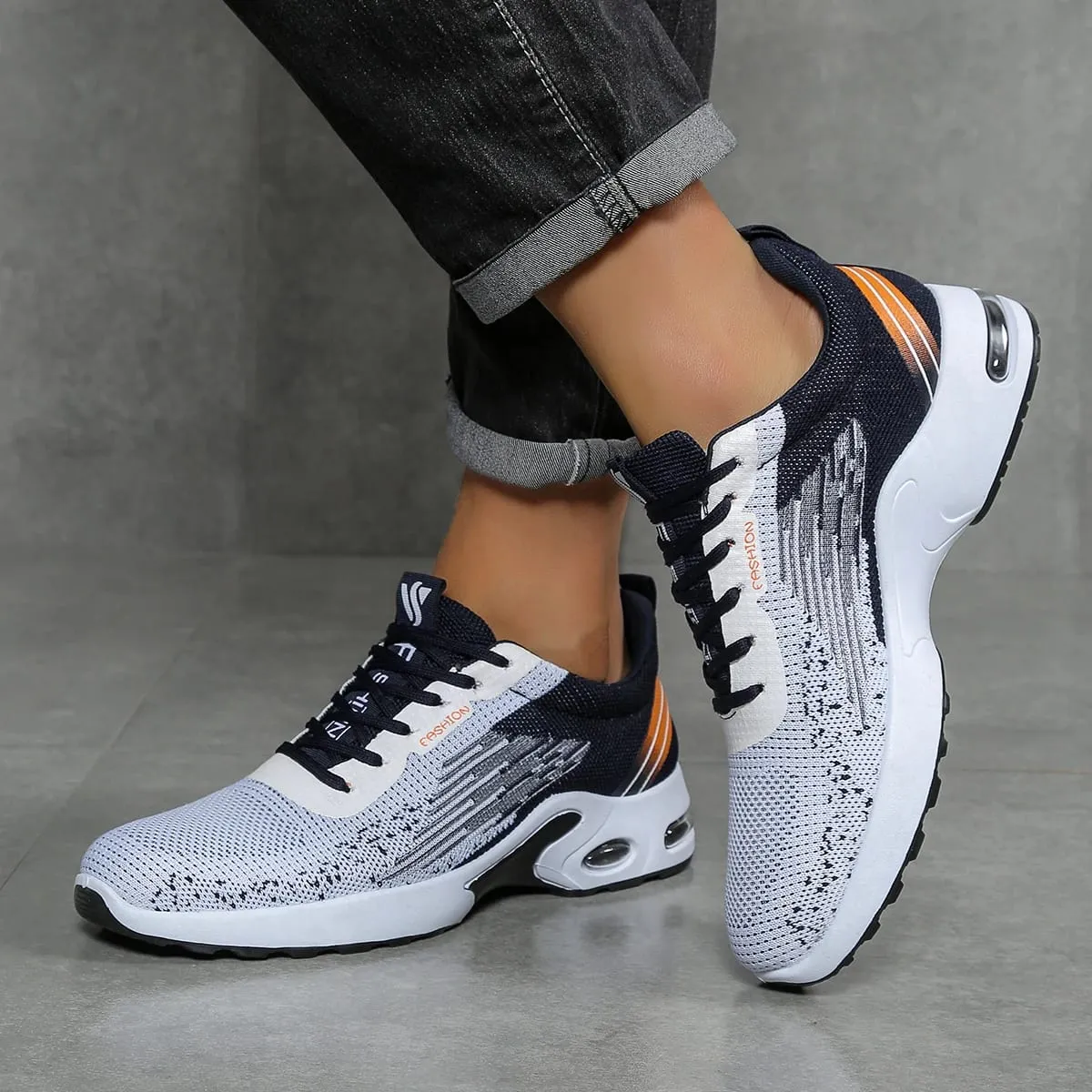 Men's Breathable Lace-Up Running Shoes Knitted Mesh Casual Shoes Comfortable Cushioned Sole Footwear for Daily Wear