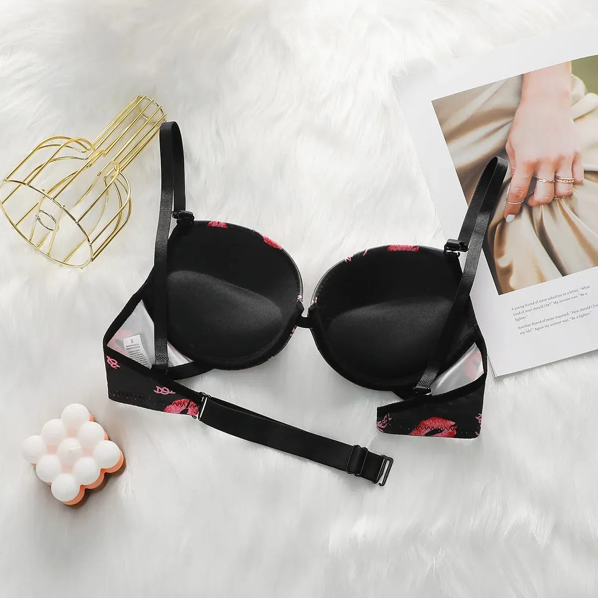 Women's sexy lip pattern lingerie set with steel rims gathered push ups breathable shoulder straps adjustable bra set A2147