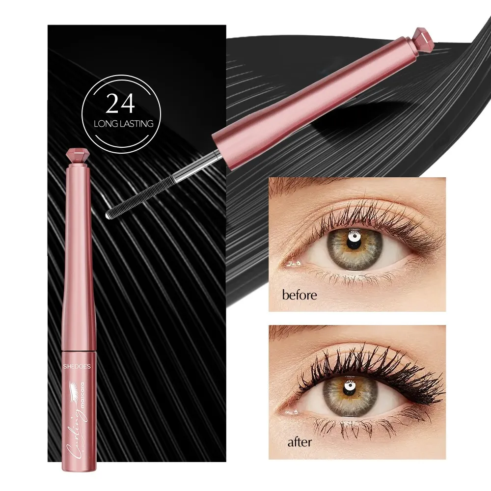 מסקרה שחורה מעניקה נפח ומסללת עמידה לאורך זמן ומתארכת באופן טבעי, מתייבשת במהירות ועמידה לגושים - אידיאלית לאיפור יומיומי